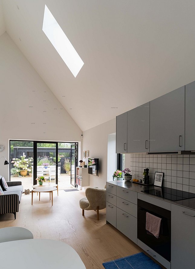 TIlbygning med separat bolig