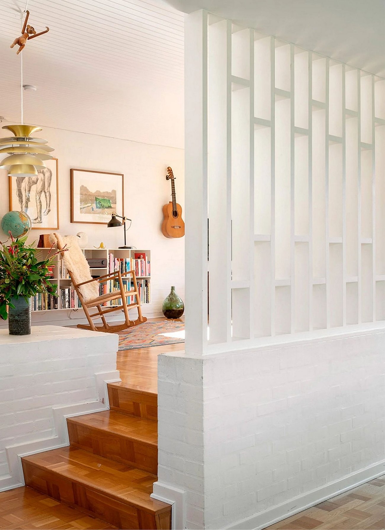 Stue i 60'er-villa med lameller