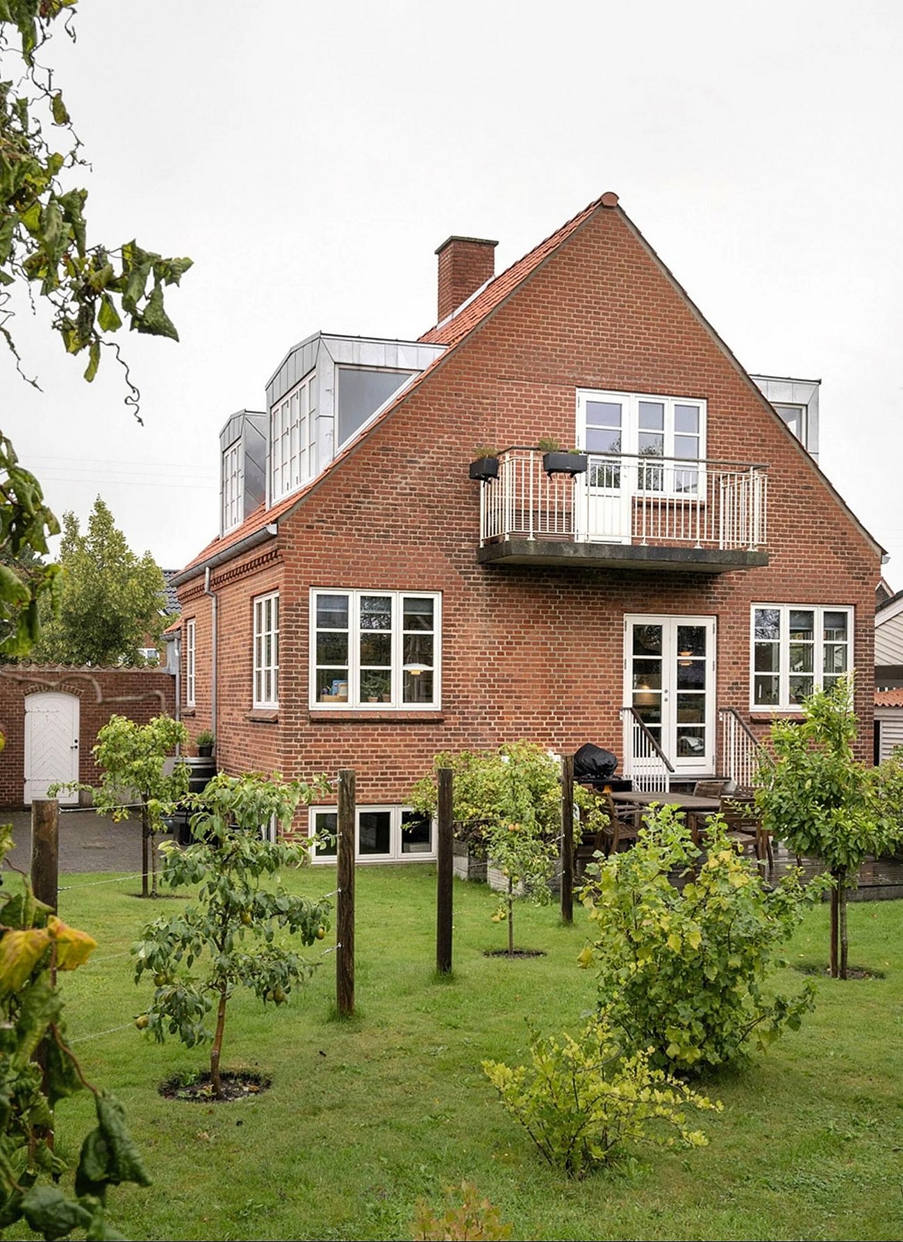 Murermestervilla med frugttræer