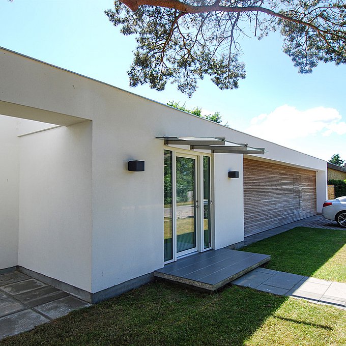 60'er villa blev omdannet til moderne poolhouse