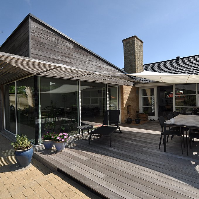 Tilbygning og ombygning af typehus gav bedre plads til familien”