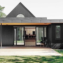 Udvidelse og rumlig forvandling af villa i Solrød Strand