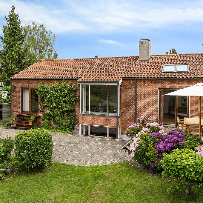 Gennemgribende renovering: murstensvilla i ny balance