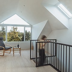 Modernisering af ældre bungalow til lys og luftig familiebolig